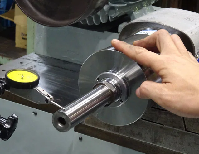 Spindle radial runout and taper accuracy measurement on a CNC machine tool
